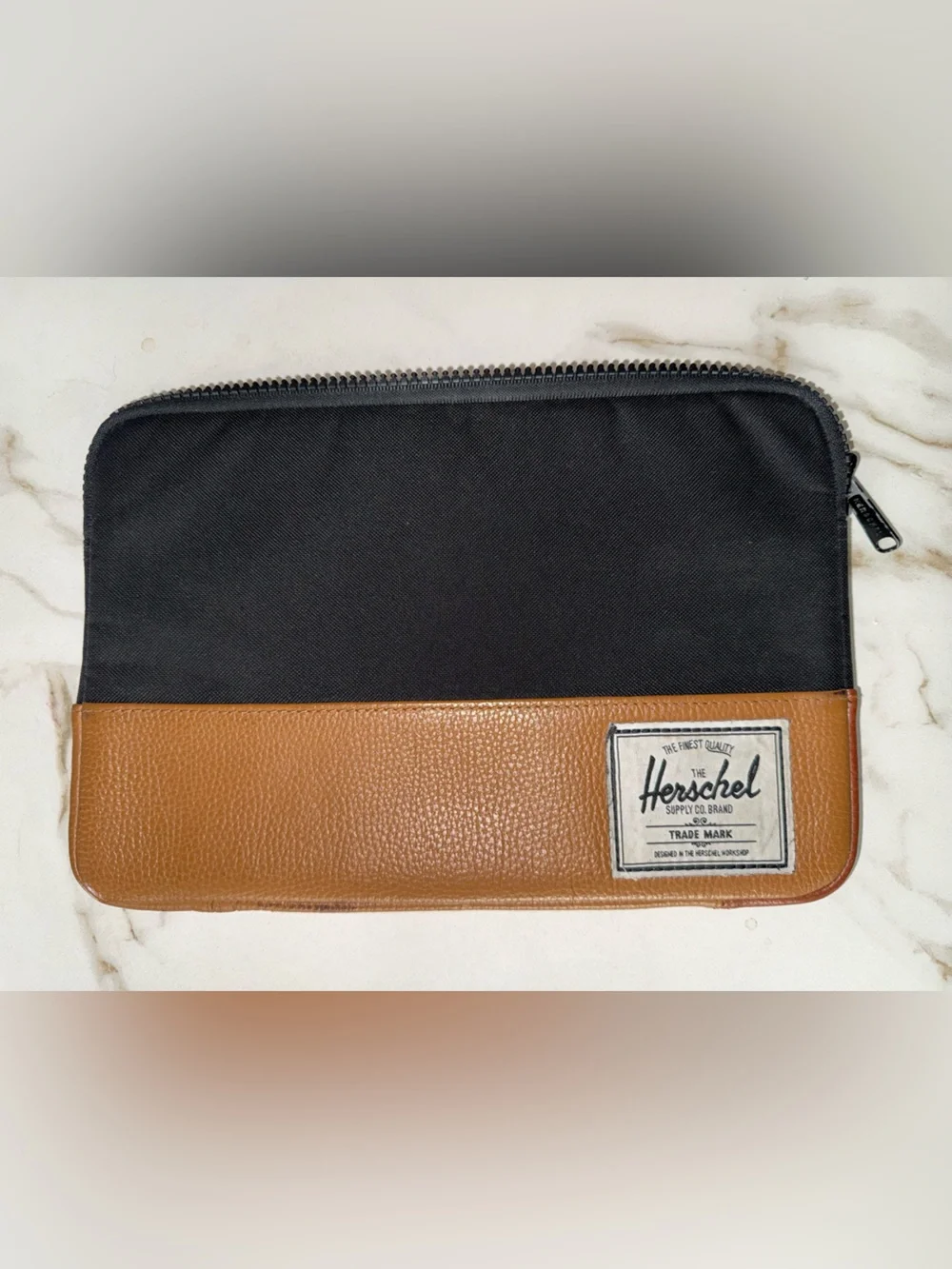 Herschel Tablet Sleeve Zip Pouch Black Tan Faux Leather Case AS IS